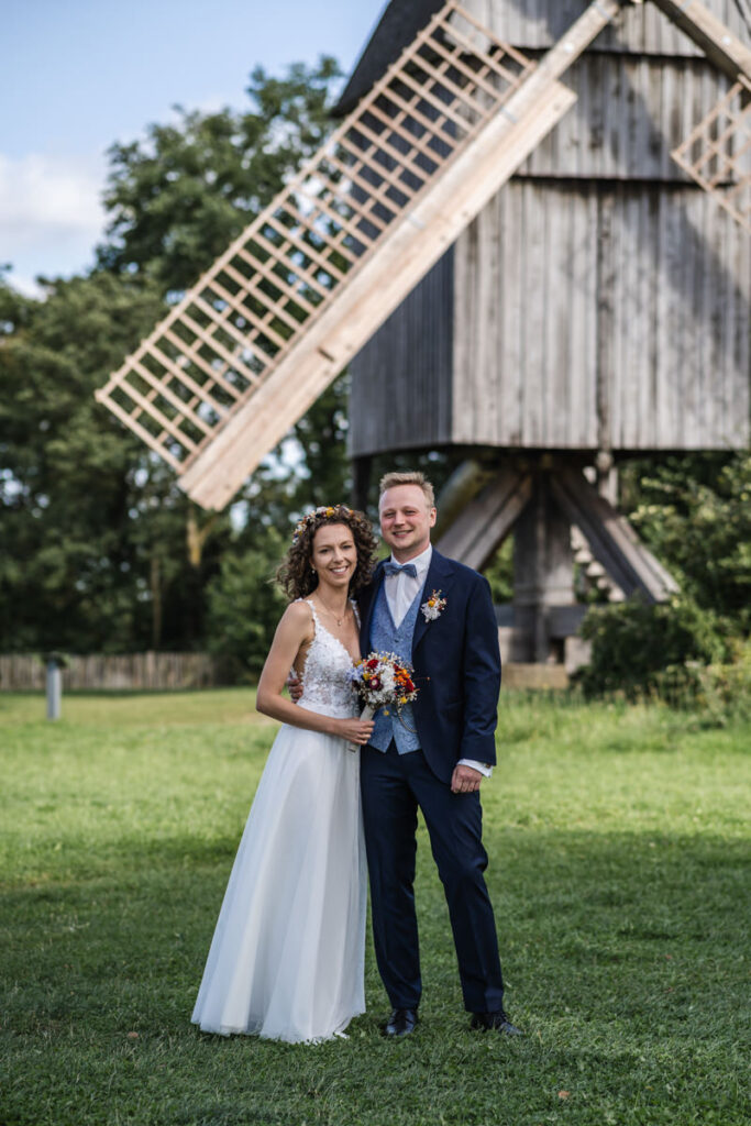 hochzeit-freilichtmuseum-molfsee-brautpaar