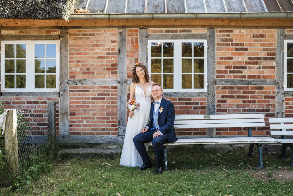 hochzeit-freilichtmuseum-molfsee-brautpaar