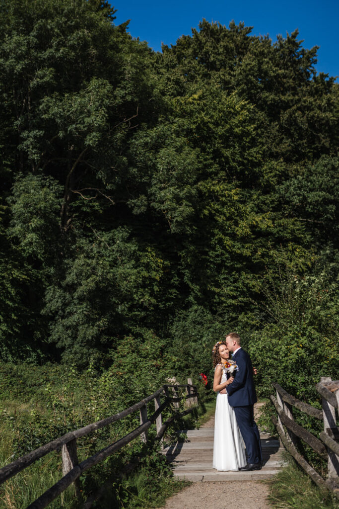 hochzeit-freilichtmuseum-molfsee-brautpaar